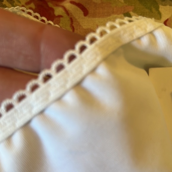 DAVIDS BRIDAL Size XL 18/20 White Control Slip Long Tulip Slit Slimming $94 NWT - Picture 12 of 12